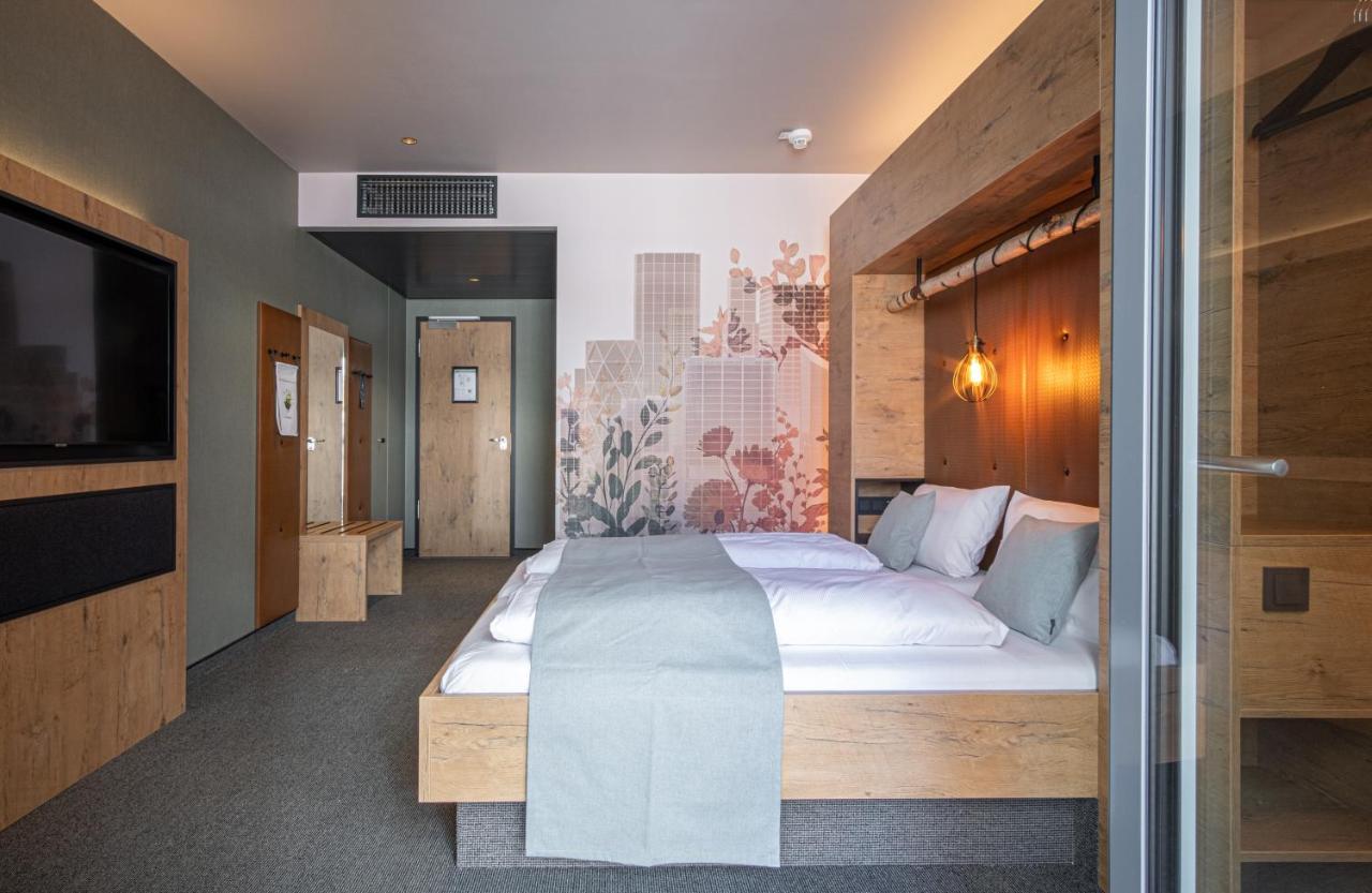 Riku Hotel Göppingen Zewnętrze zdjęcie